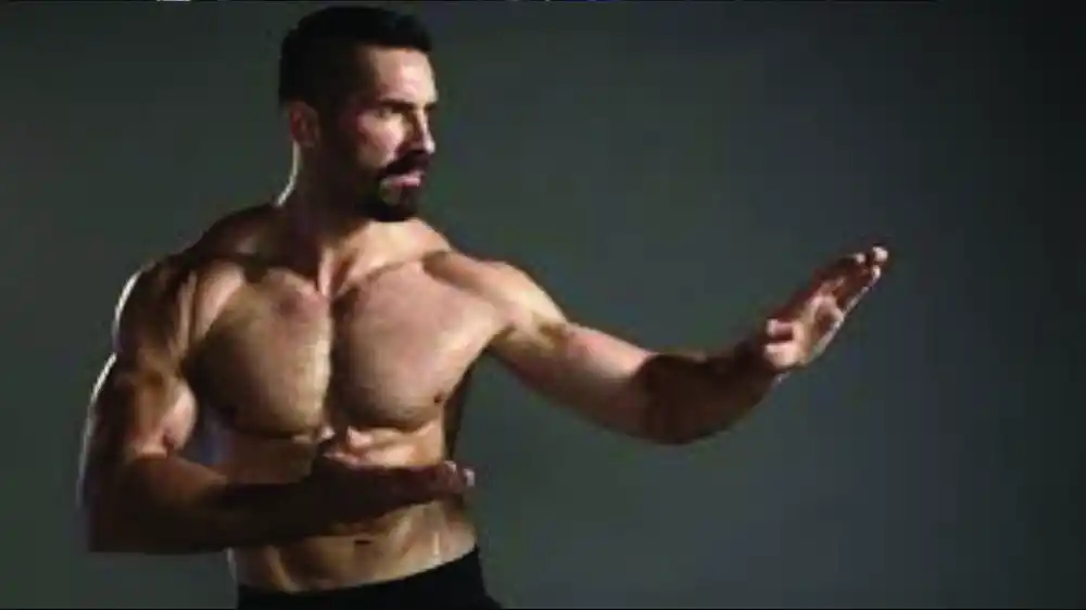 Scott Adkins practicing Wing Chun